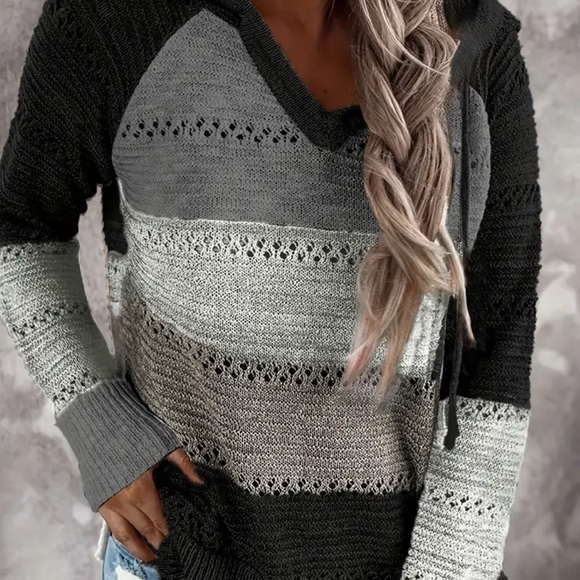 Long Sleeve Women's Color Block Striped Hoodie Pullover cardigan shirt - Picture 2 of 3